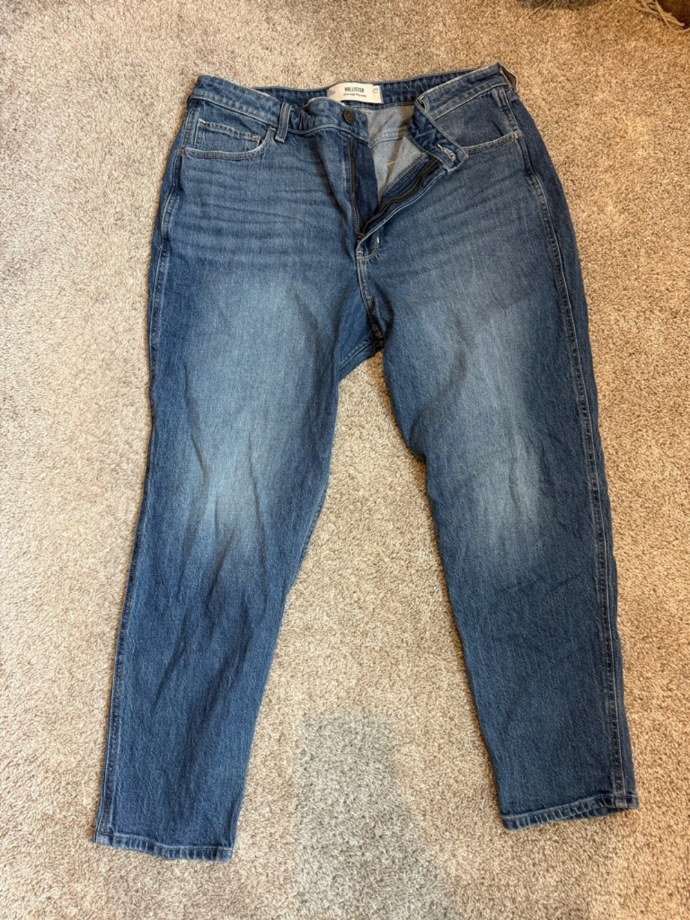 Hollister ultra High-Rise Mom Women's Blue Wash Jeans 16R 33w